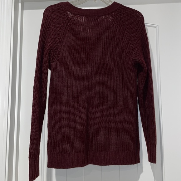 Burgundy lace up sweater - Picture 2 of 2